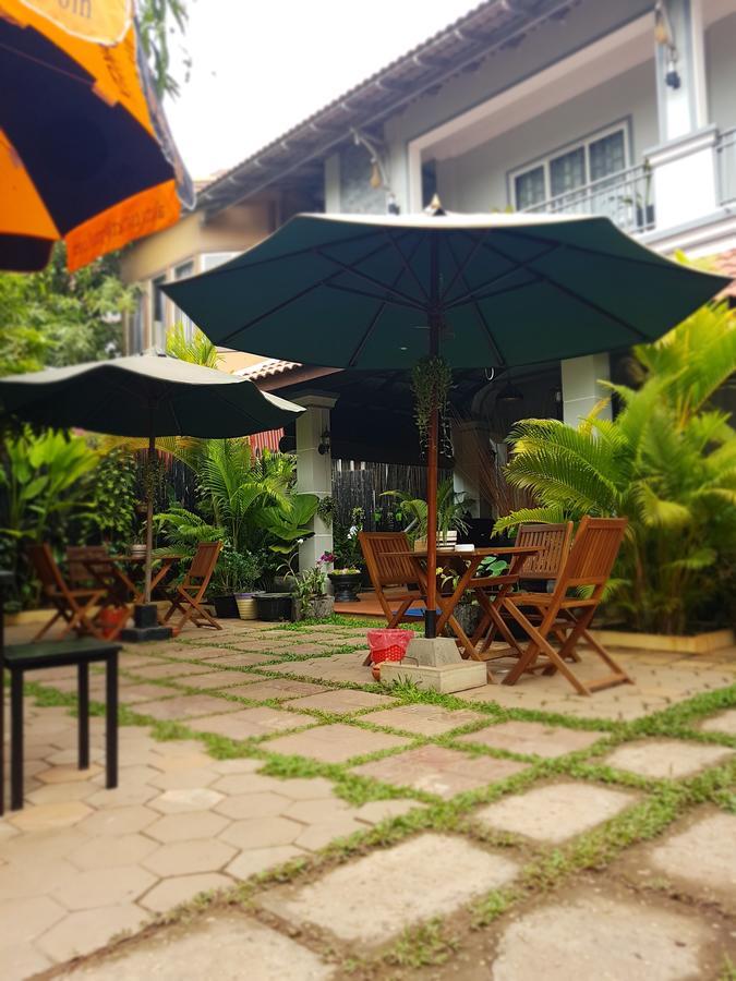 Nika'S House Hostel Siem Reap Exterior photo